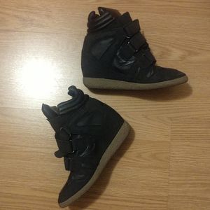 Wedge Black Sneakers